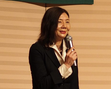 玉井 満代